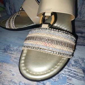 Woman’s Tuscan sandals